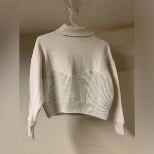 Women’s Small Zara Cream Cropped Sweater - GUC